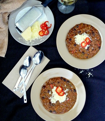 Dark chocolate and beef chilli recipe