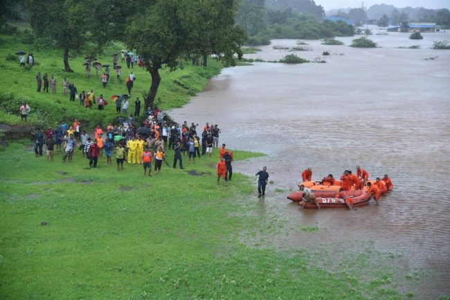 Rains. Indian Link3